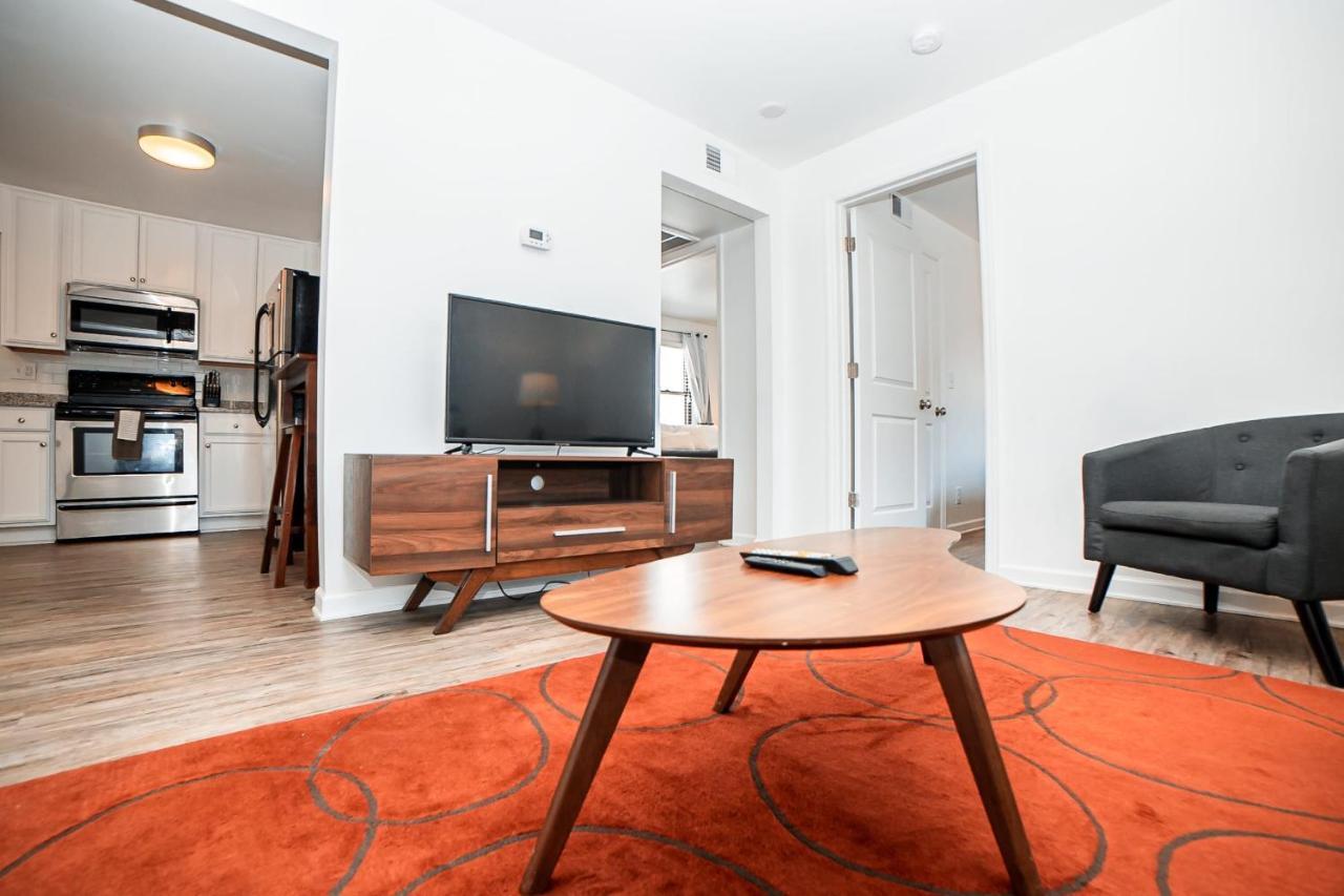Apartment Spacious And Stylish 2 Bedroom Near Broadway - 5 Min Drive